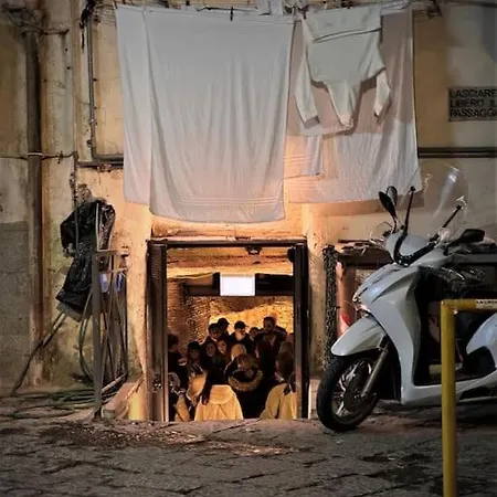 Domus Miraculi: Casa Storica Nel Cuore Di Napoli Exterior foto